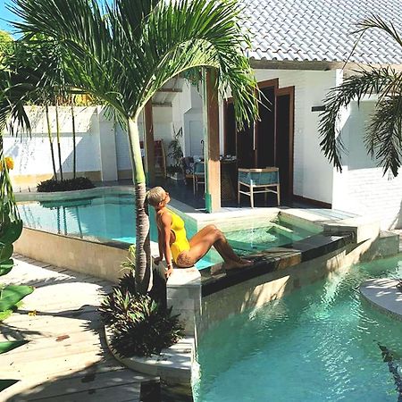 The White Key Luxury Villas Gili Trawangan Exteriör bild