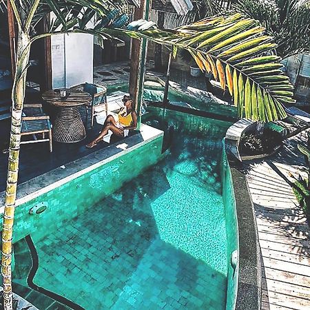 The White Key Luxury Villas Gili Trawangan Exteriör bild