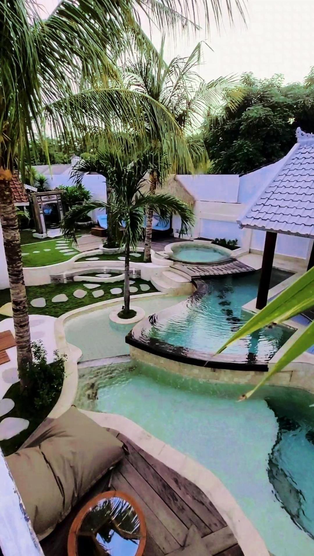 The White Key Luxury Villas Gili Trawangan Exteriör bild