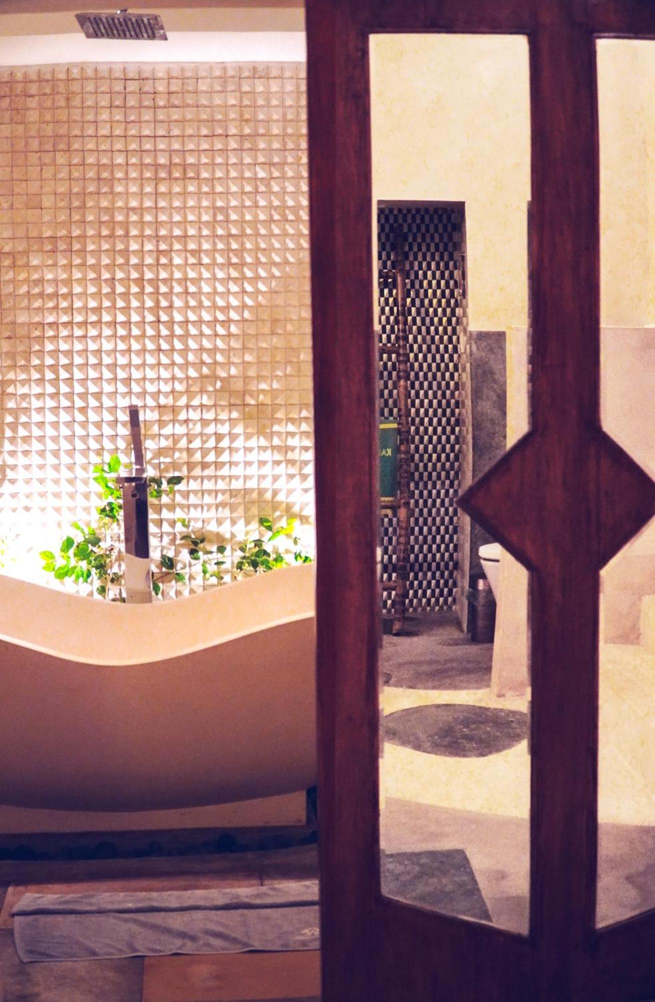 The White Key Luxury Villas Gili Trawangan Exteriör bild