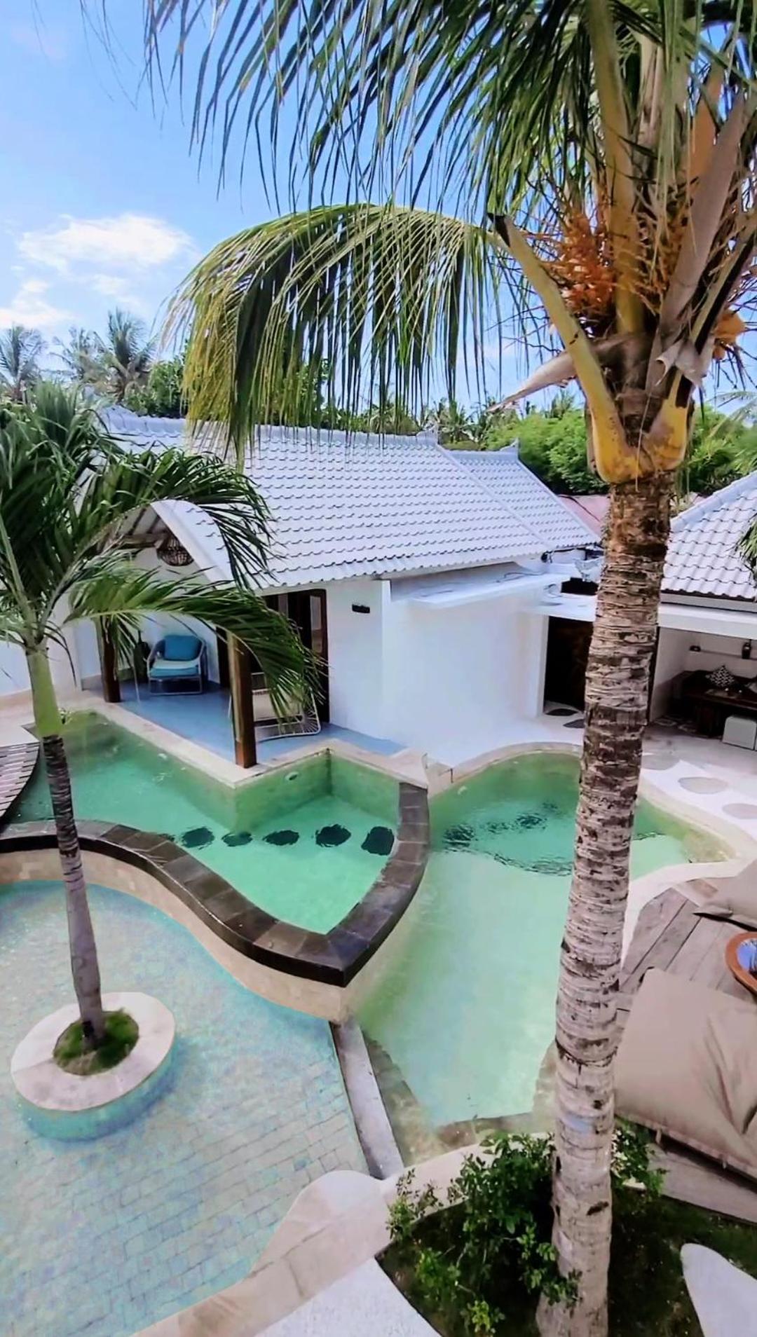 The White Key Luxury Villas Gili Trawangan Exteriör bild