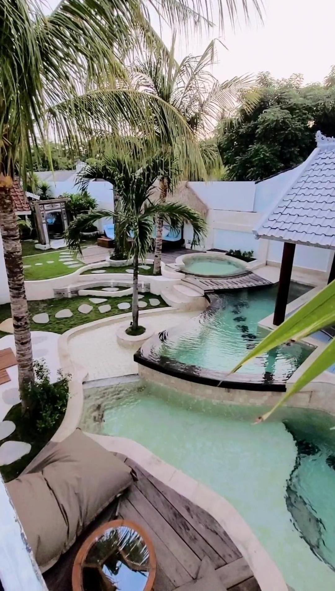 The White Key Luxury Villas Gili Trawangan Exteriör bild