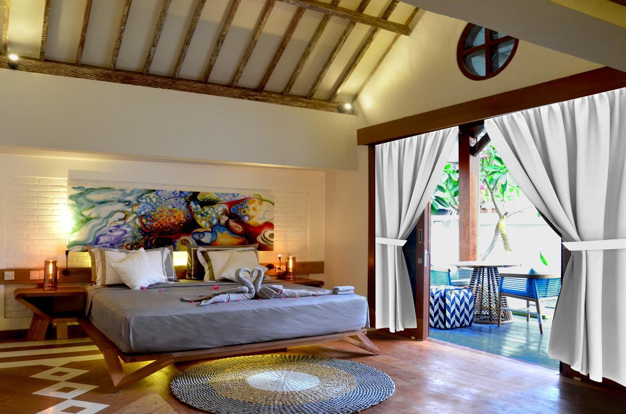 The White Key Luxury Villas Gili Trawangan Exteriör bild
