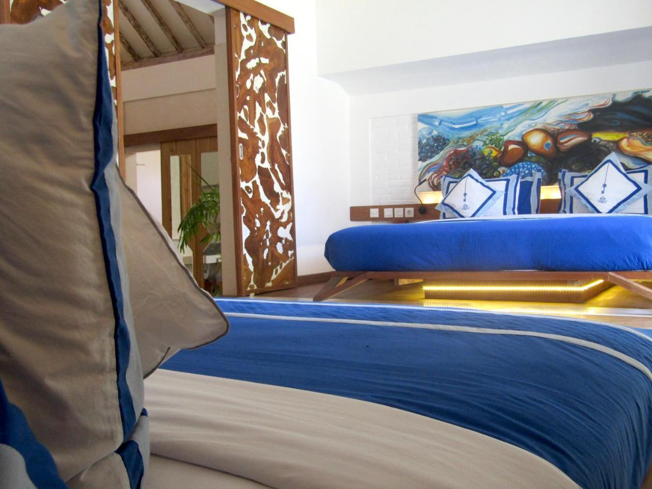 The White Key Luxury Villas Gili Trawangan Exteriör bild