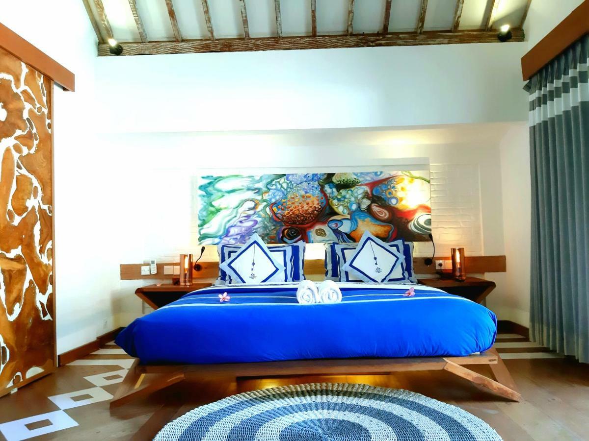 The White Key Luxury Villas Gili Trawangan Exteriör bild