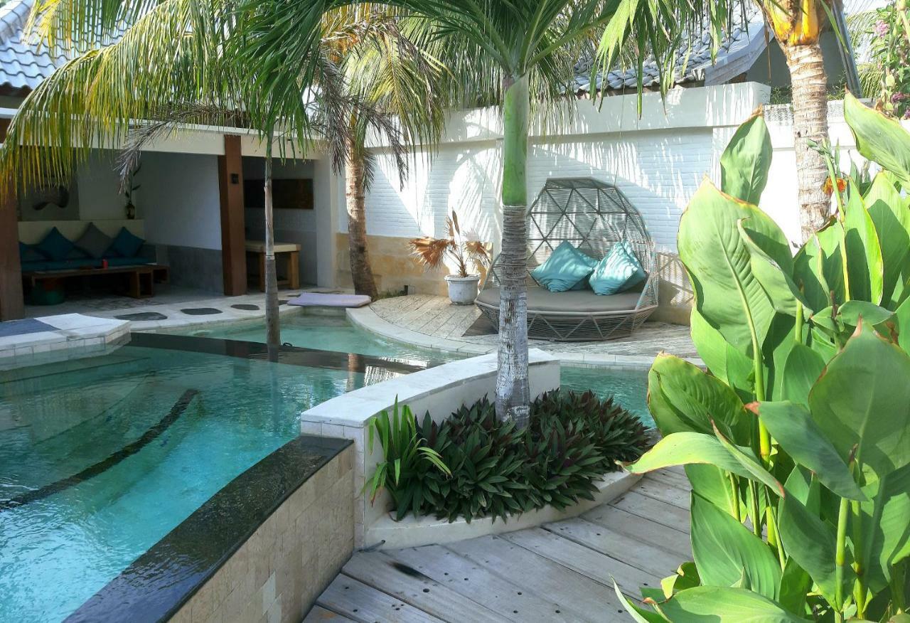 The White Key Luxury Villas Gili Trawangan Exteriör bild